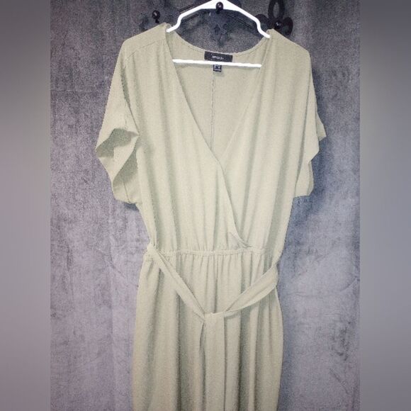 Forever 21 Olive Green Wide Leg Surplice Jumpsuit Size 2X EUC - Picture 4 of 6